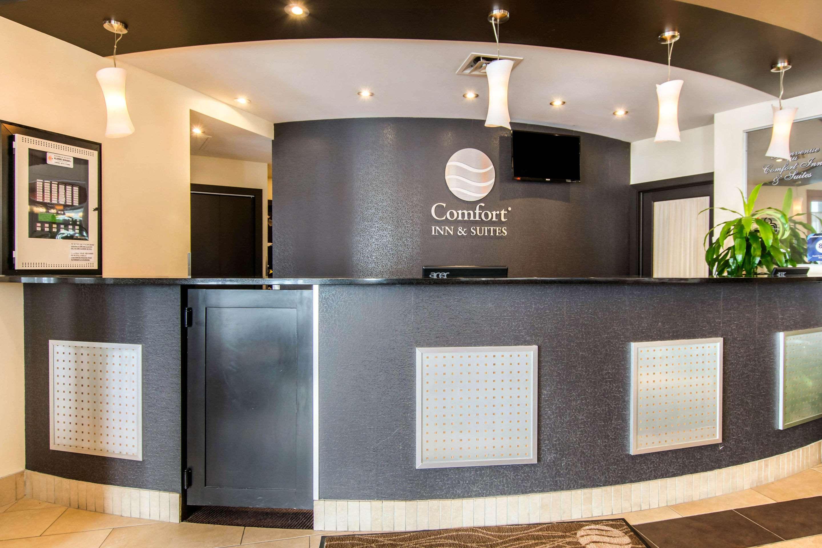 Comfort Inn & Suites Saint-Jerome Exterior photo